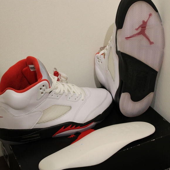 Air Jordan retro 5 - Picture 3 of 4